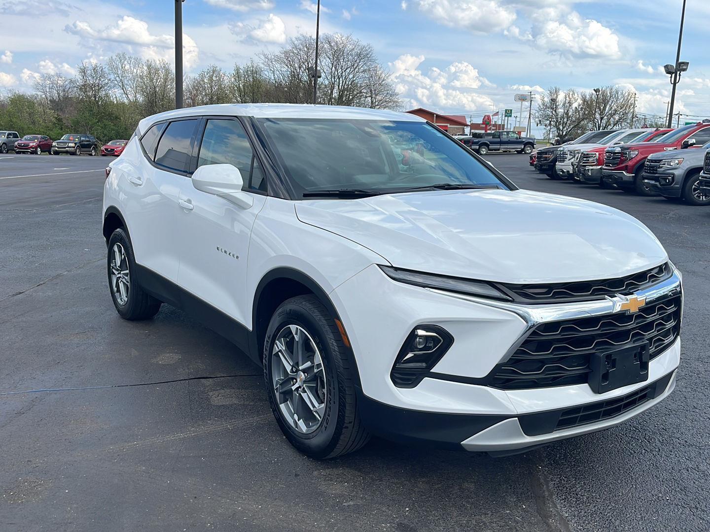 View vehicle photo 7