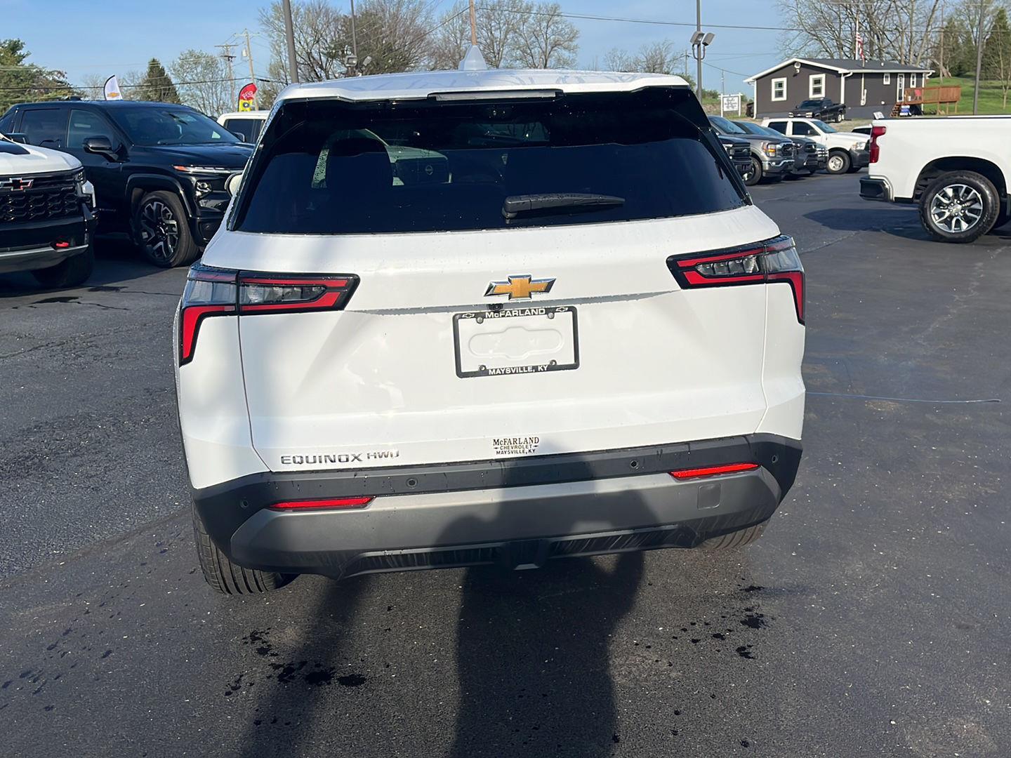 View vehicle photo 4