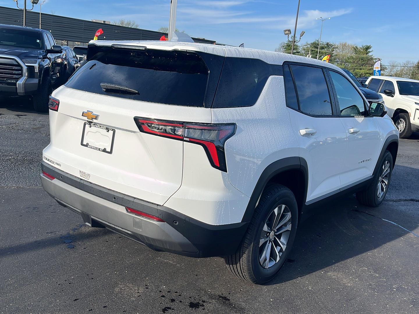 View vehicle photo 5