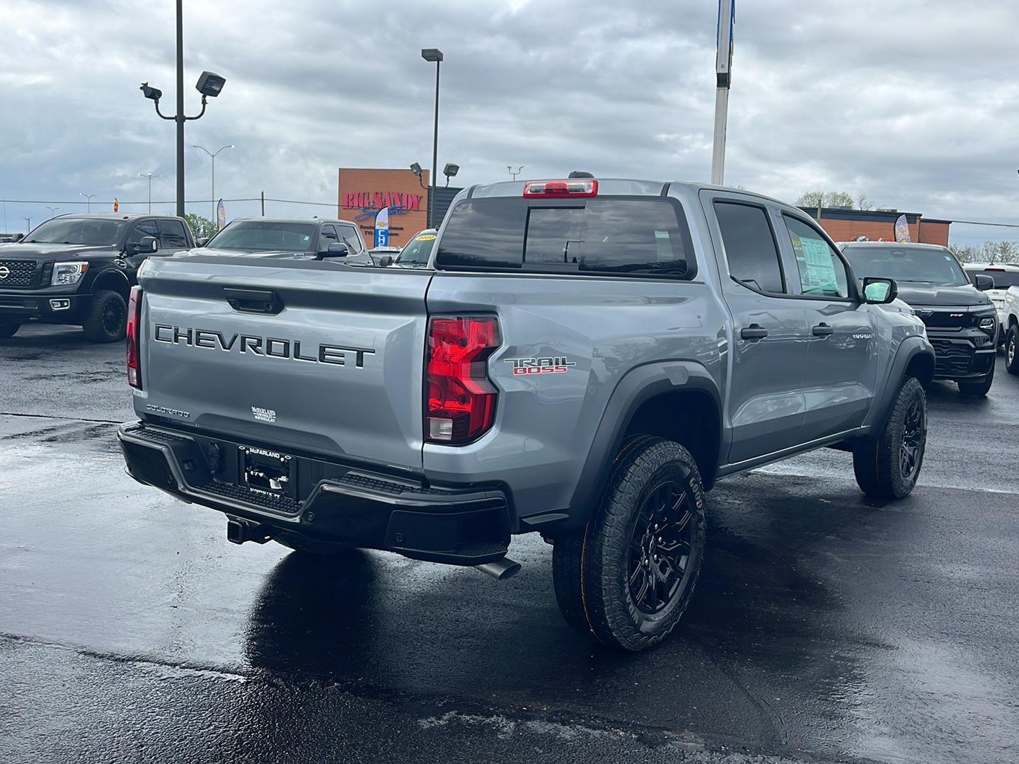 View vehicle photo 5