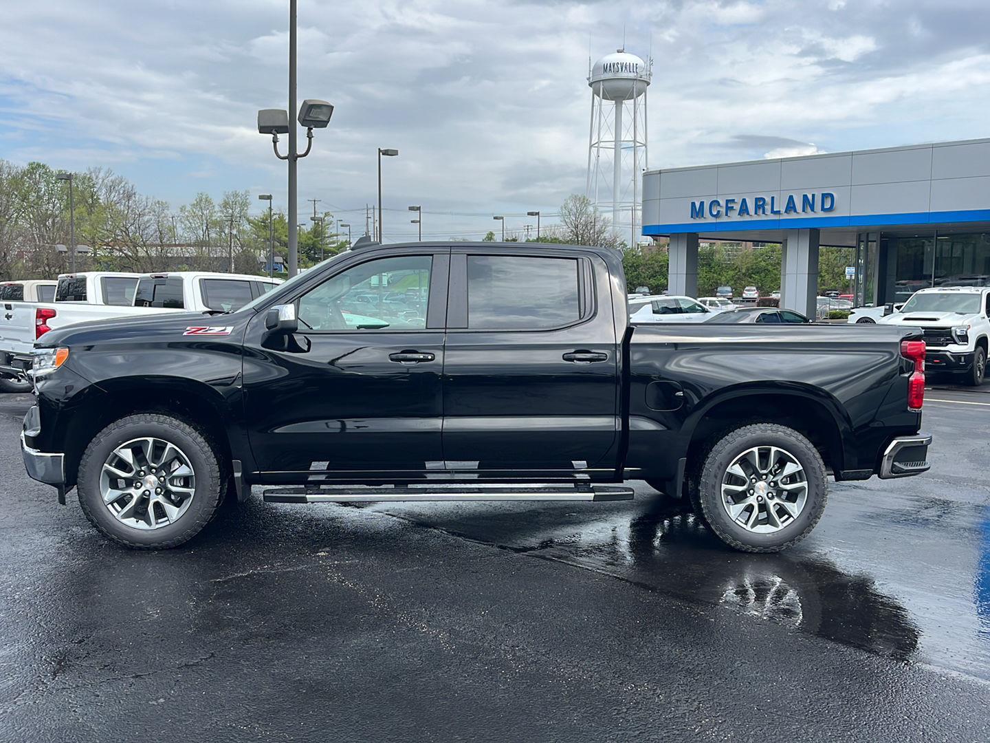 View vehicle photo 2