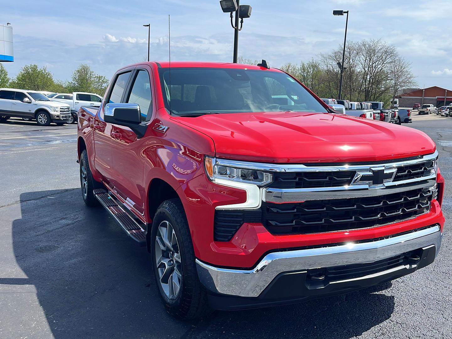 View vehicle photo 7