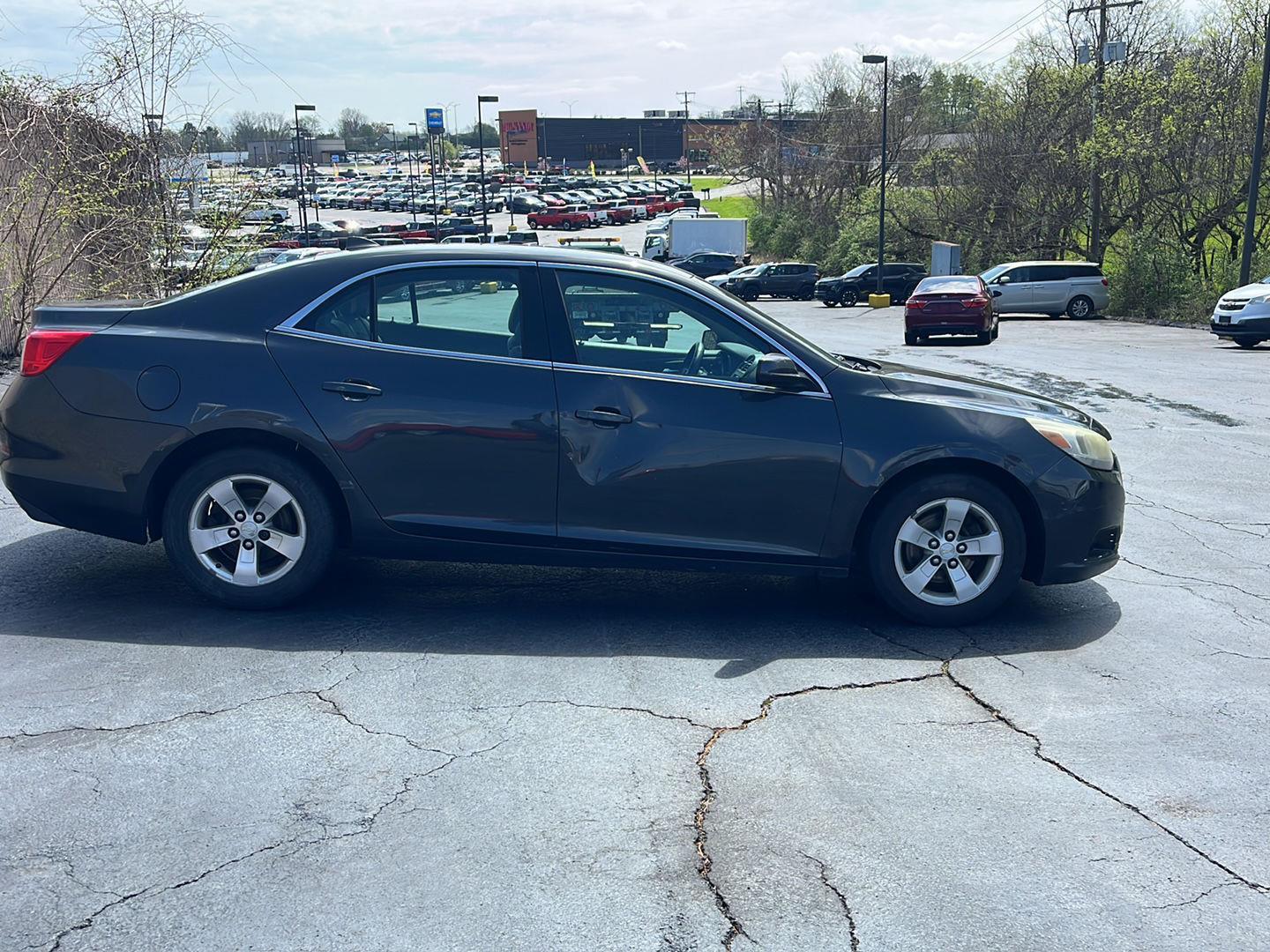 View vehicle photo 6