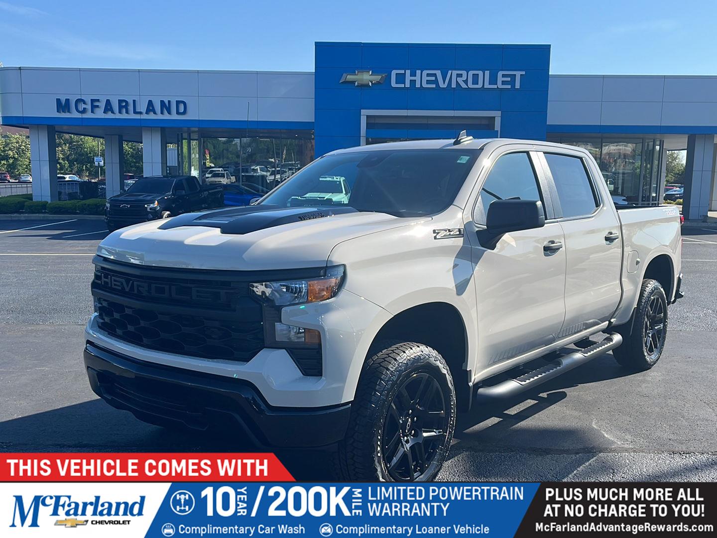 White Sands 2026 Chevrolet Silverado 1500 Pickup Truck Four-Wheel Drive 8-Speed Automatic