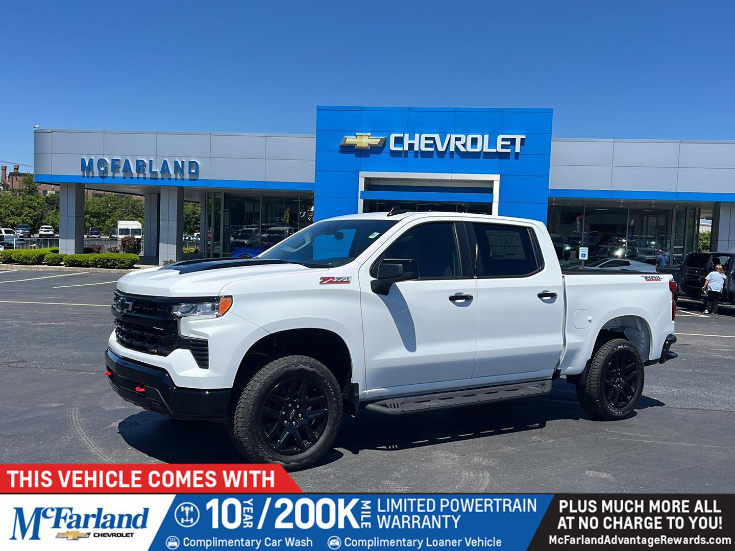 Summit White 2026 Chevrolet Silverado 1500 LT Trail Boss Crew Cab 4WD Pickup Truck Four-Wheel Drive Automatic