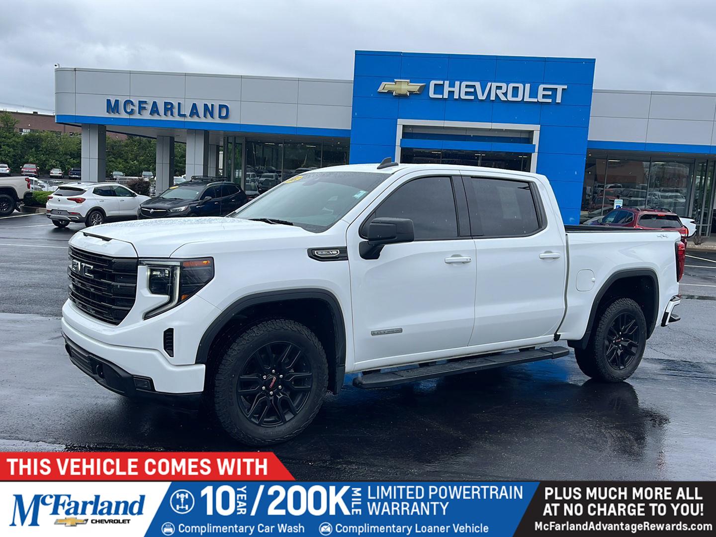 Summit White 2022 GMC Sierra 1500 Elevation Crew Cab 4WD Pickup Truck Four-Wheel Drive Automatic