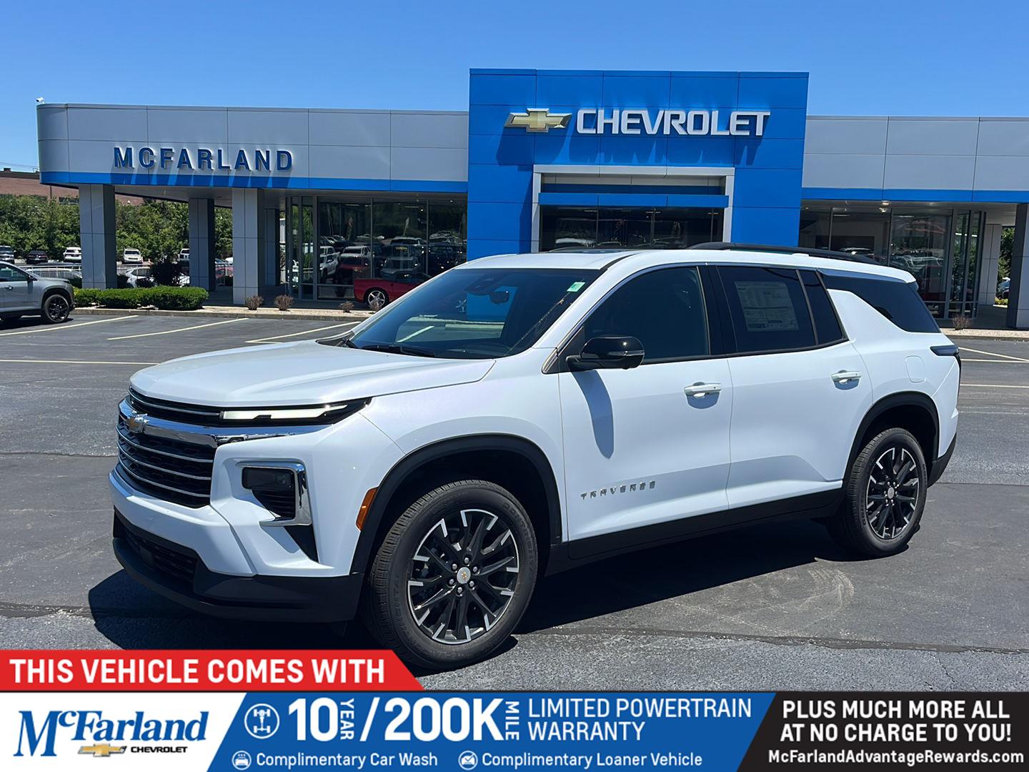 Polar White Tricoat 2026 Chevrolet Traverse LT FWD SUV / Crossover Front-Wheel Drive 8-Speed Automatic