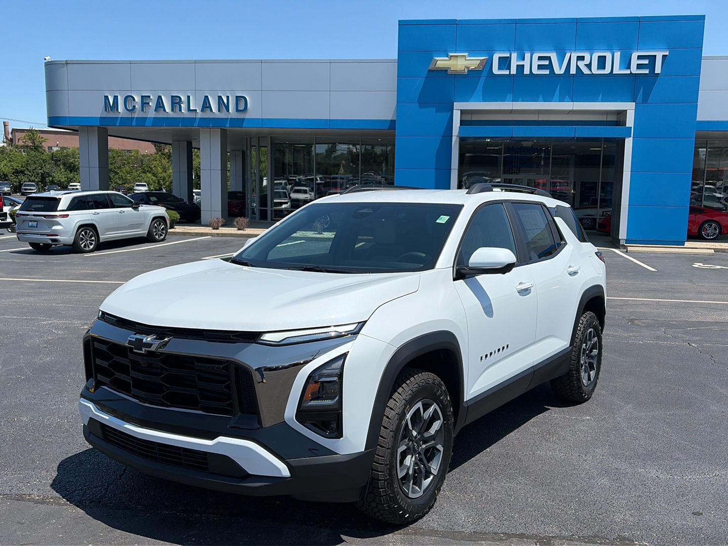 Polar White Tricoat 2027 Chevrolet Equinox SUV / Crossover Four-Wheel Drive 8-Speed Automatic