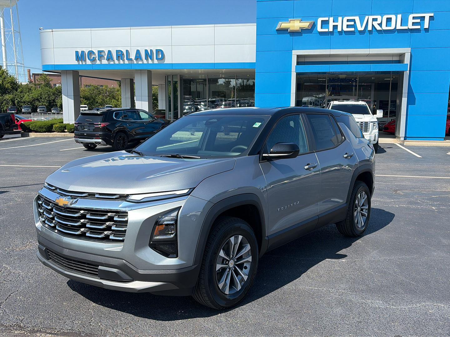 Sterling Gray Metallic 2027 Chevrolet Equinox SUV / Crossover Four-Wheel Drive 8-Speed Automatic