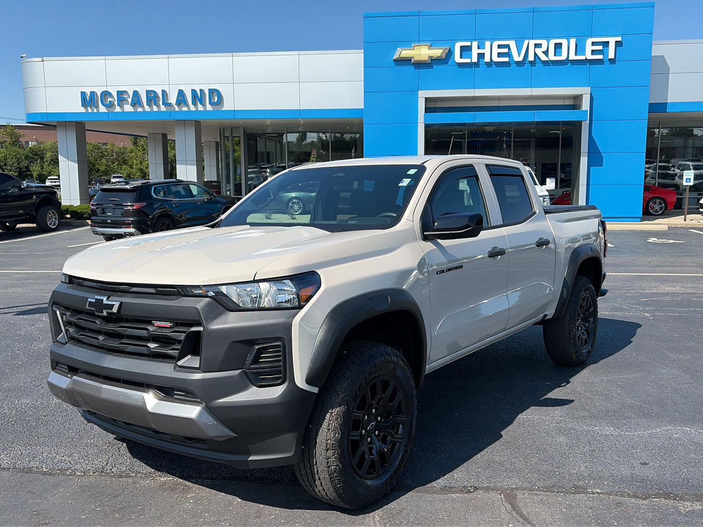 White Sands 2026 Chevrolet Colorado Pickup Truck Four-Wheel Drive 8-Speed Automatic