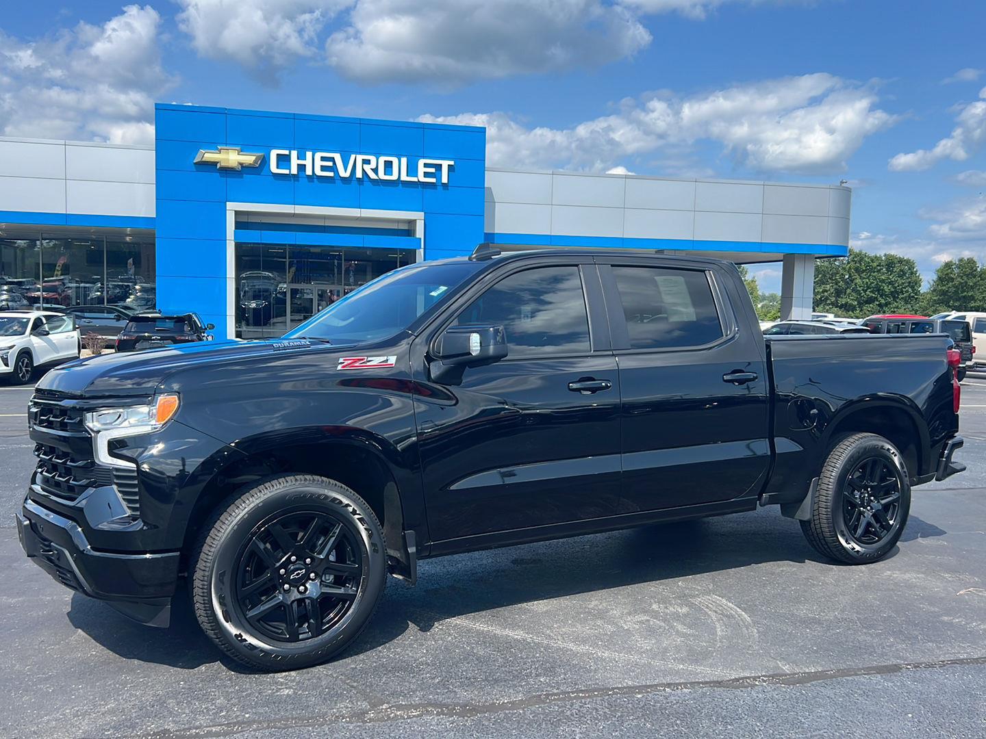 2025 Chevrolet Silverado 1500 RST Crew Cab 4WD   