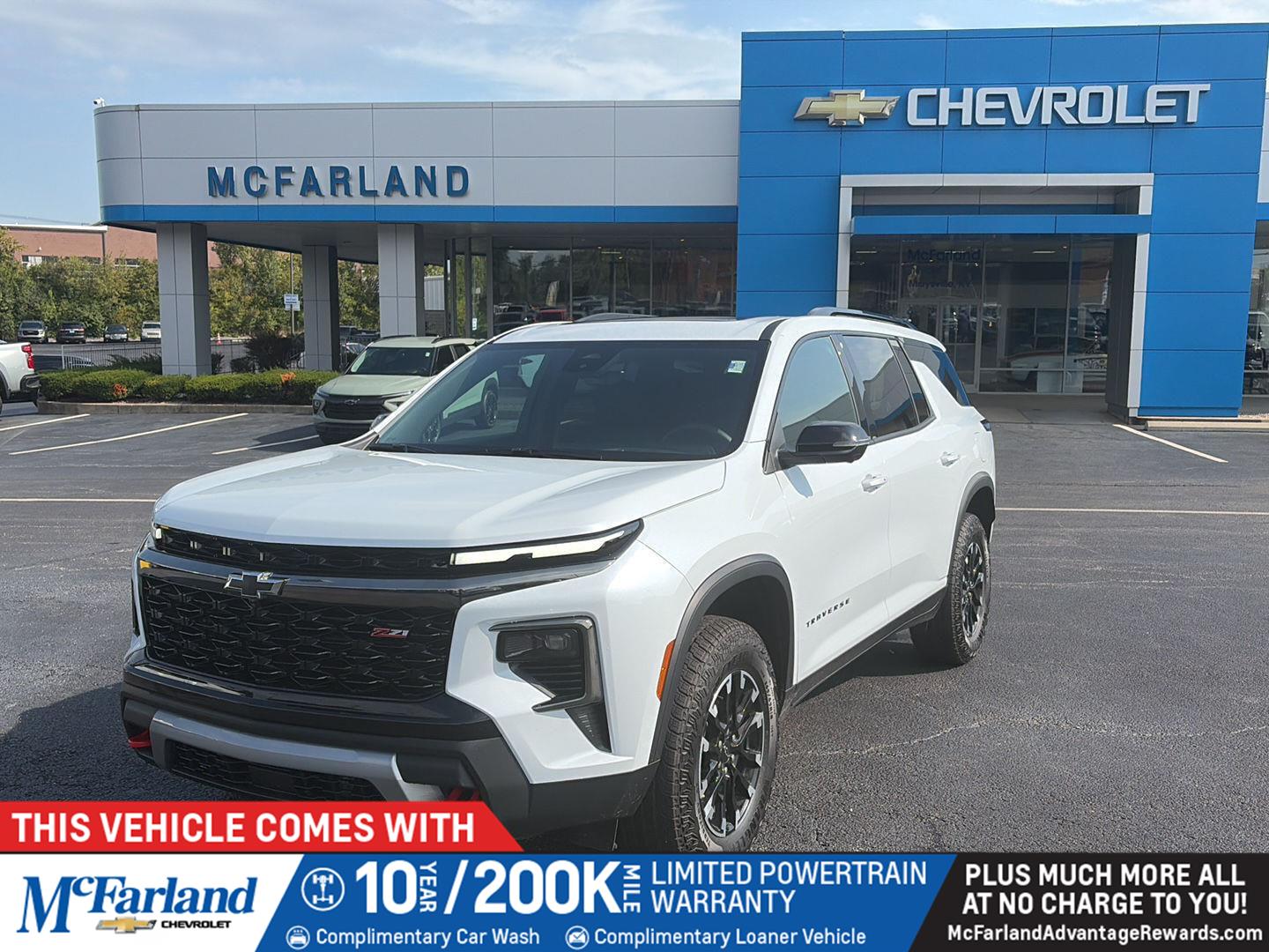 Polar White Tricoat 2026 Chevrolet Traverse SUV / Crossover Four-Wheel Drive 8-Speed Automatic