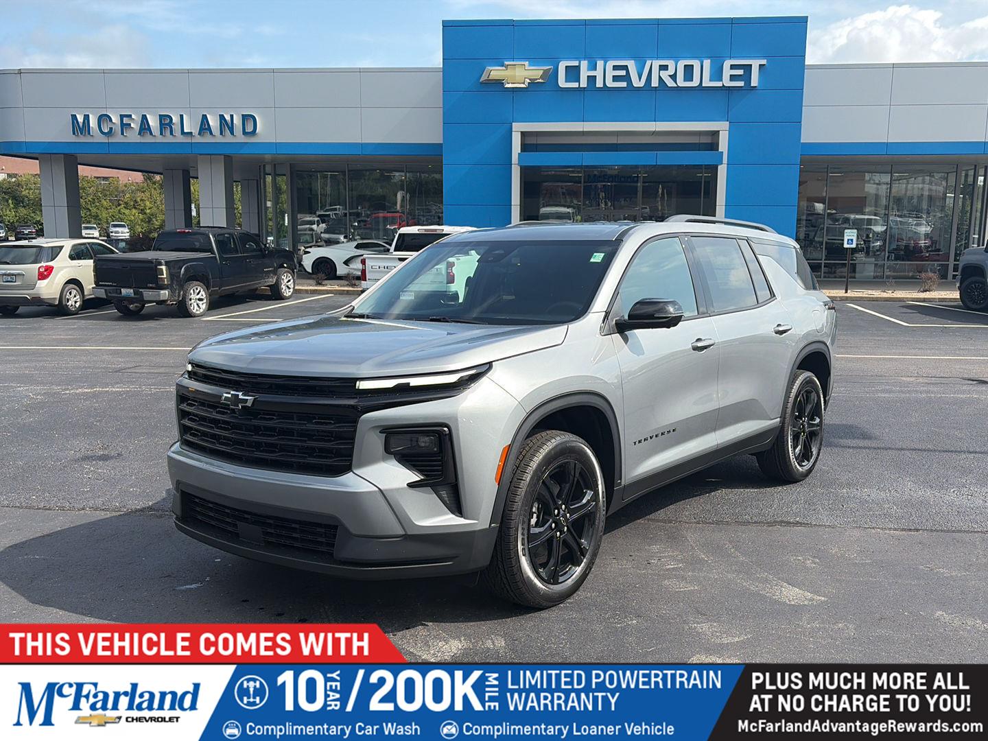 Sterling Gray Metallic 2027 Chevrolet Traverse SUV / Crossover Four-Wheel Drive 8-Speed Automatic
