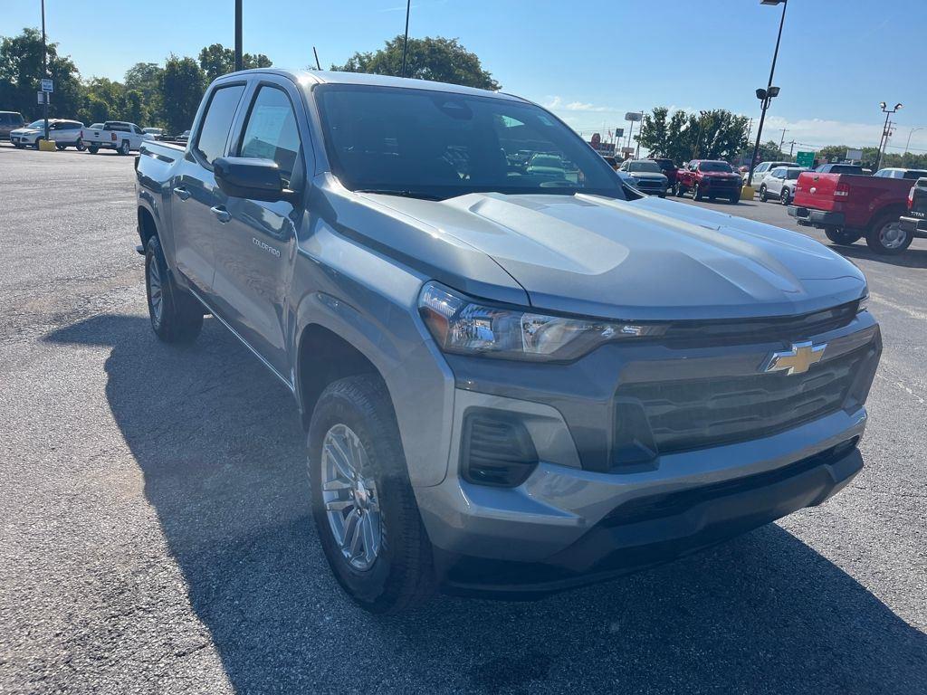 View vehicle photo 7