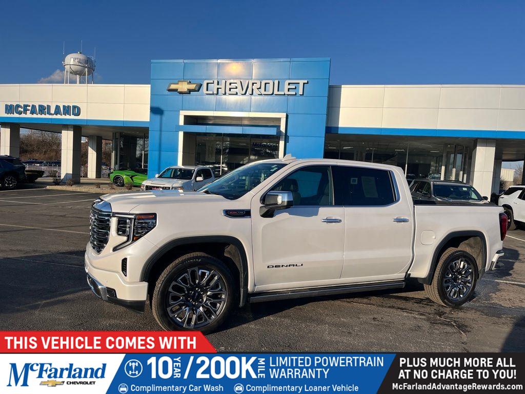 White Frost Tricoat 2023 GMC Sierra 1500 Denali Crew Cab 4WD Pickup Truck Four-Wheel Drive Automatic