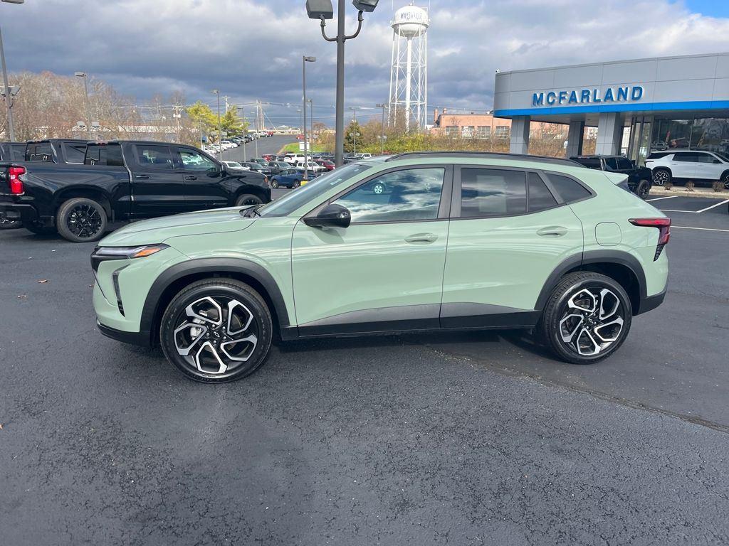 View vehicle photo 2