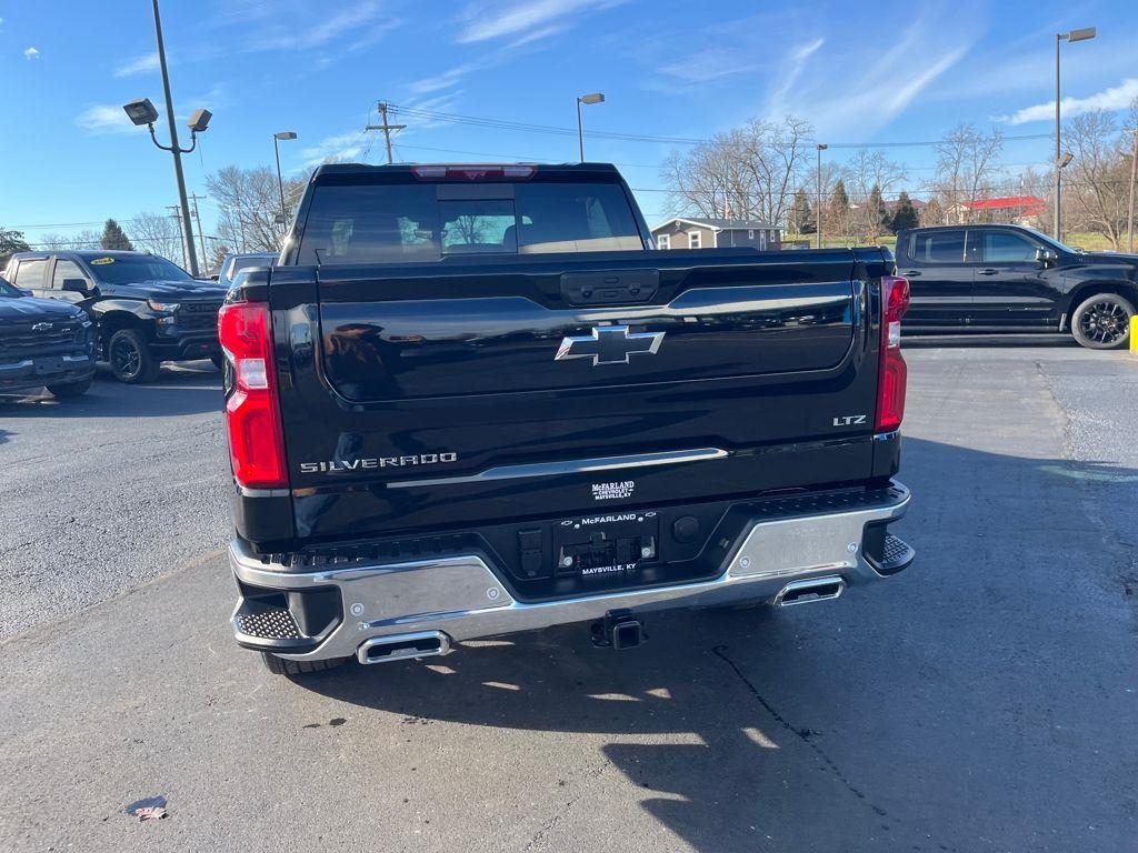 View vehicle photo 4