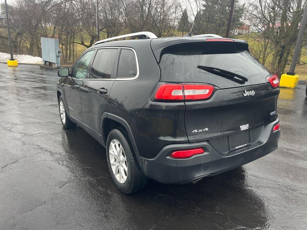 View vehicle photo 3