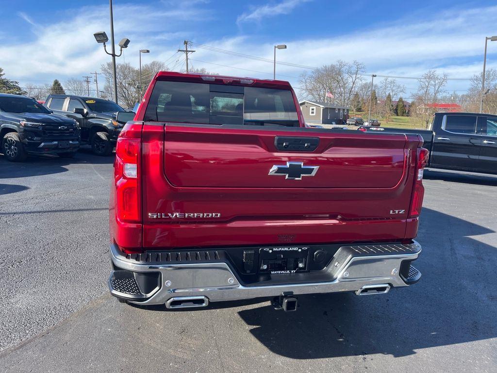 View vehicle photo 4