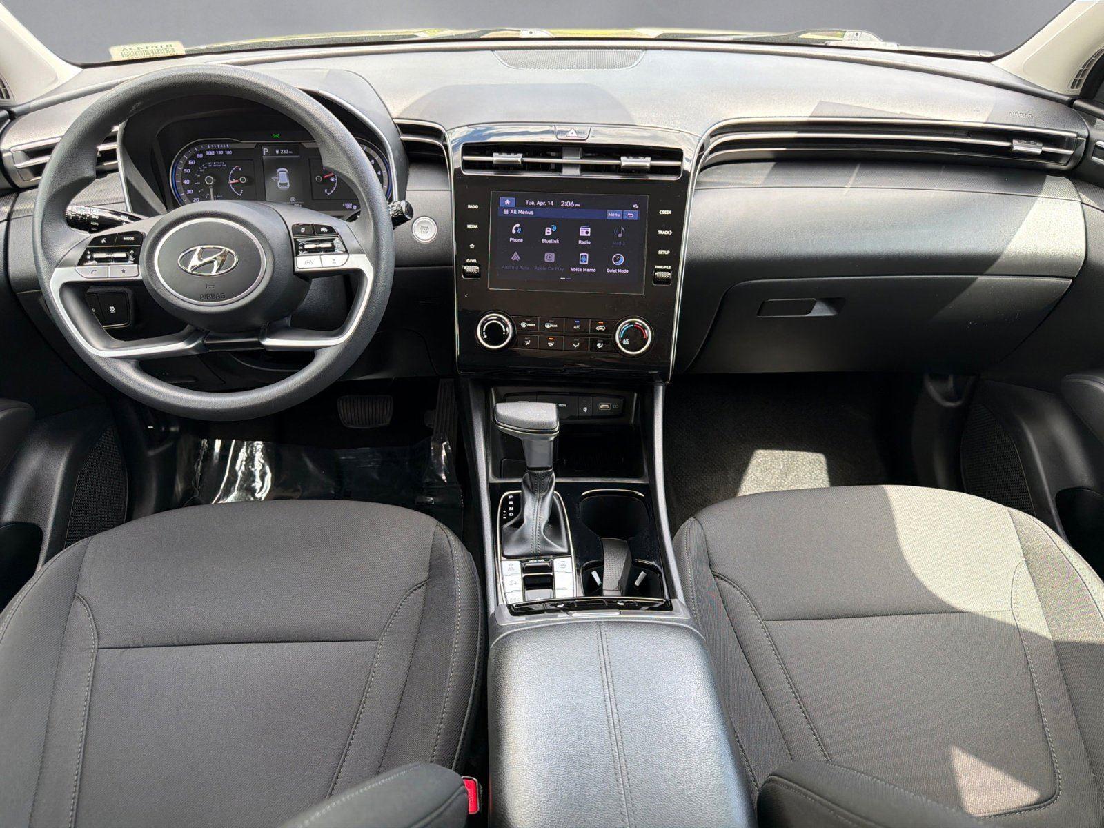 Used 2023 Portofino Gray Hyundai SEL image 3