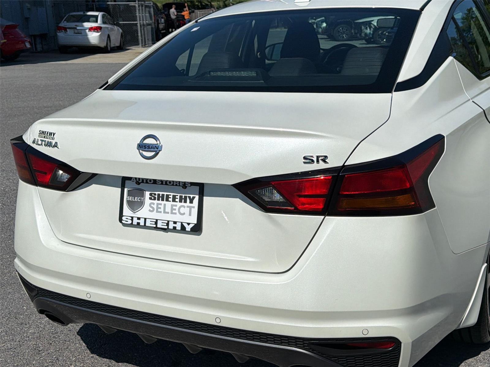 Used 2020 Pearl White Tricoat Nissan 2.5 SR image 25