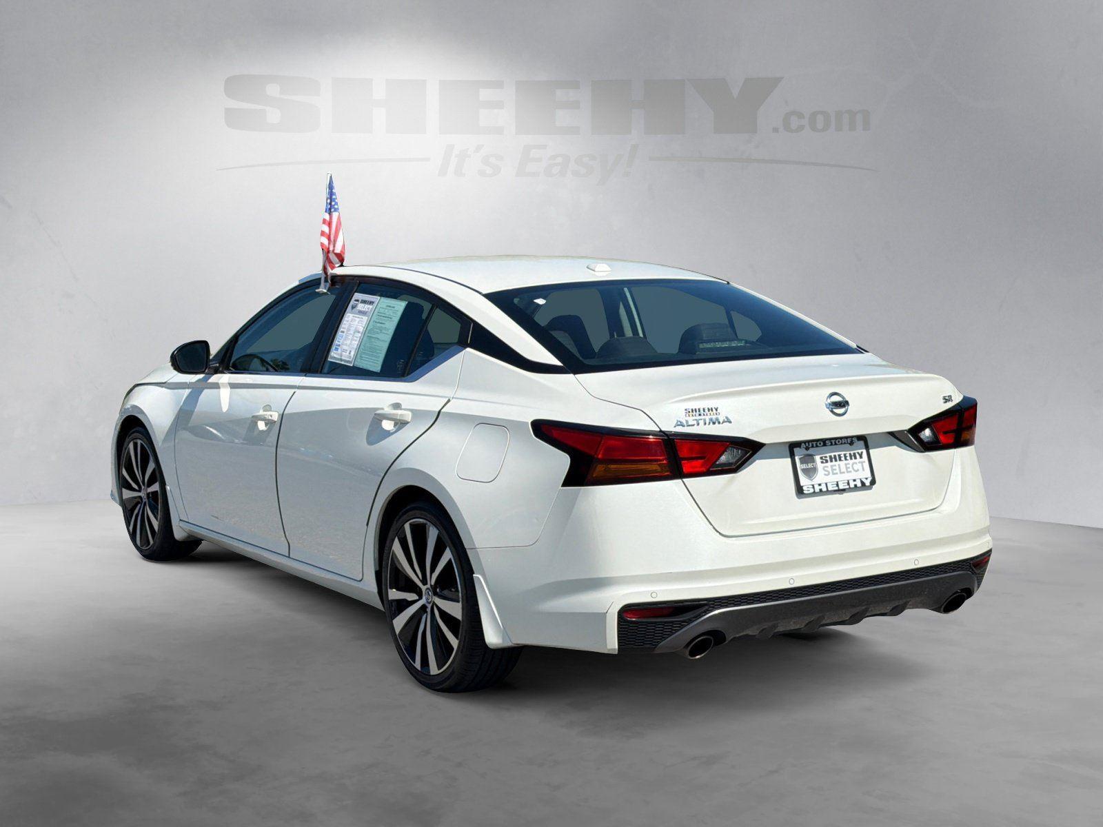 Used 2020 Pearl White Tricoat Nissan 2.5 SR image 12