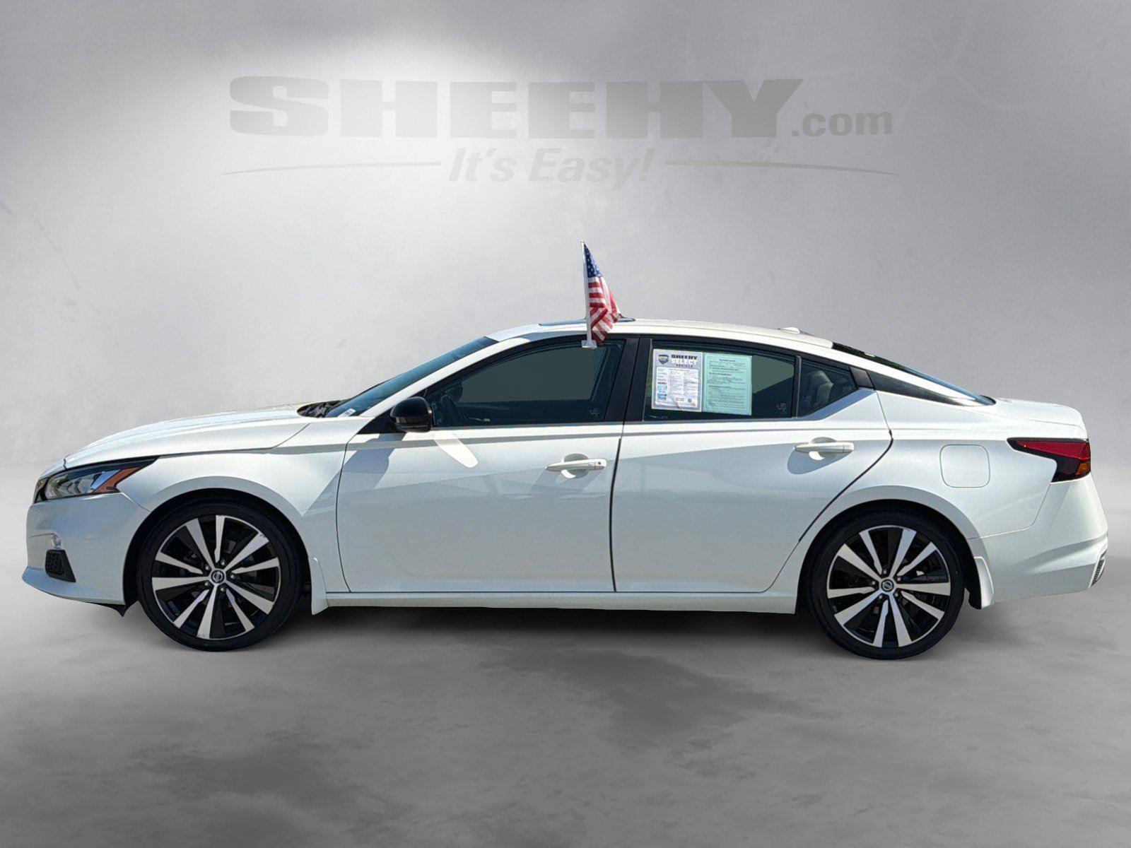 Used 2020 Pearl White Tricoat Nissan 2.5 SR image 13