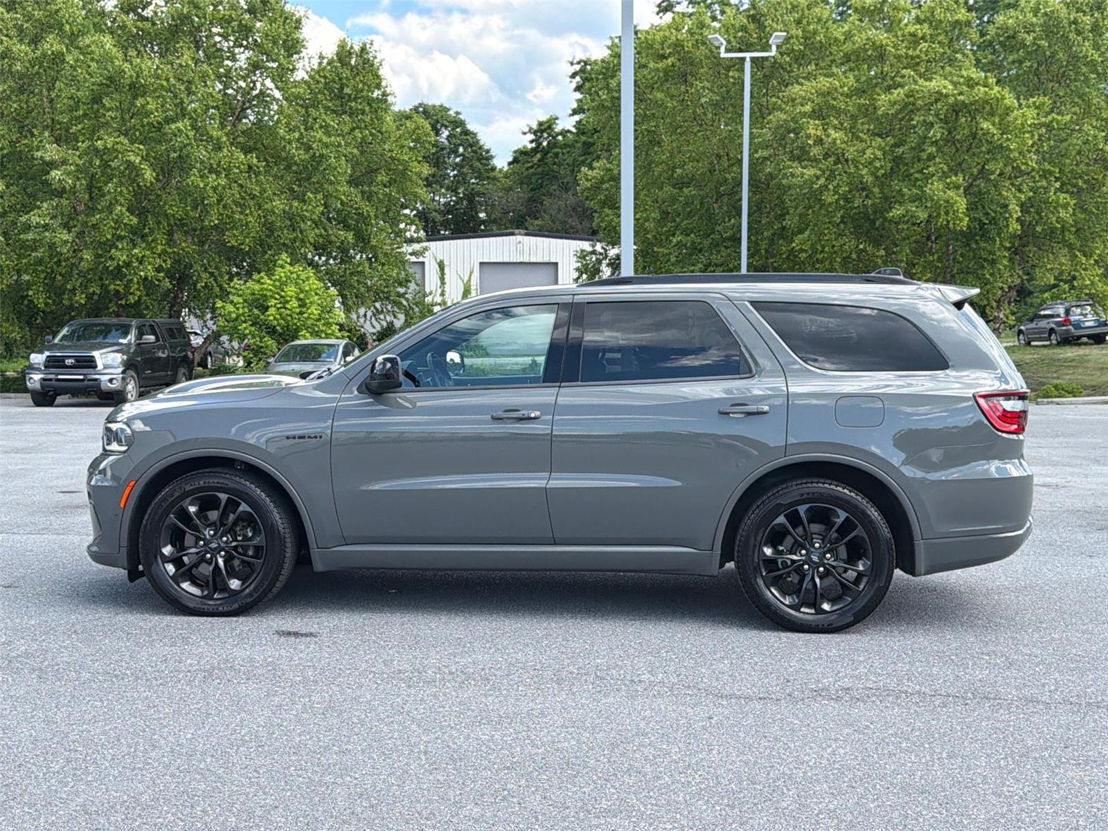 Used 2024 Destroyer Gray Clearcoat Dodge R/T image 3