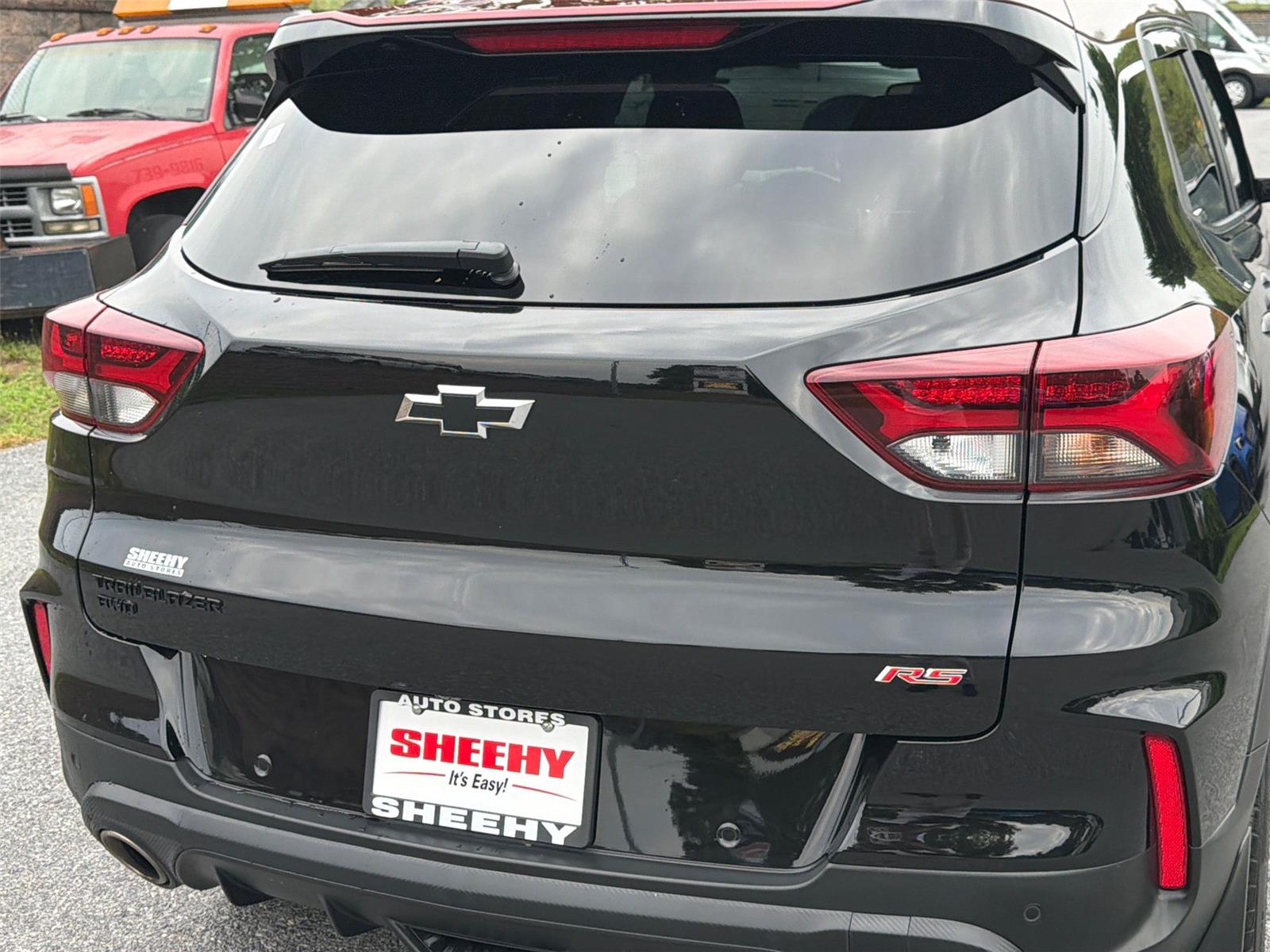 Used 2022 Mosaic Black Metallic Chevrolet RS image 27