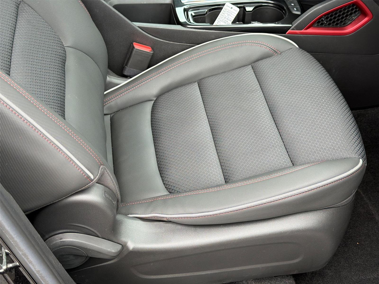 Used 2022 Mosaic Black Metallic Chevrolet RS image 31