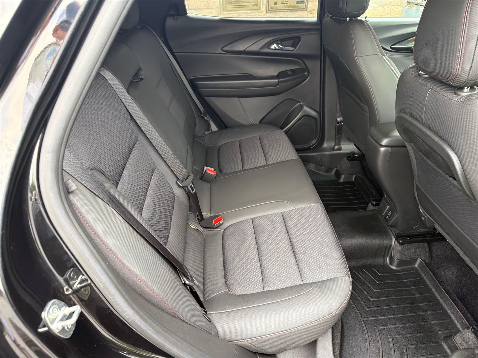 Used 2022 Mosaic Black Metallic Chevrolet RS image 33
