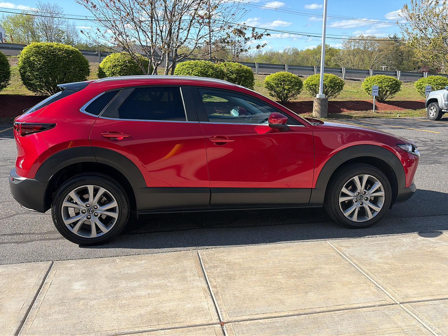 View vehicle photo 6