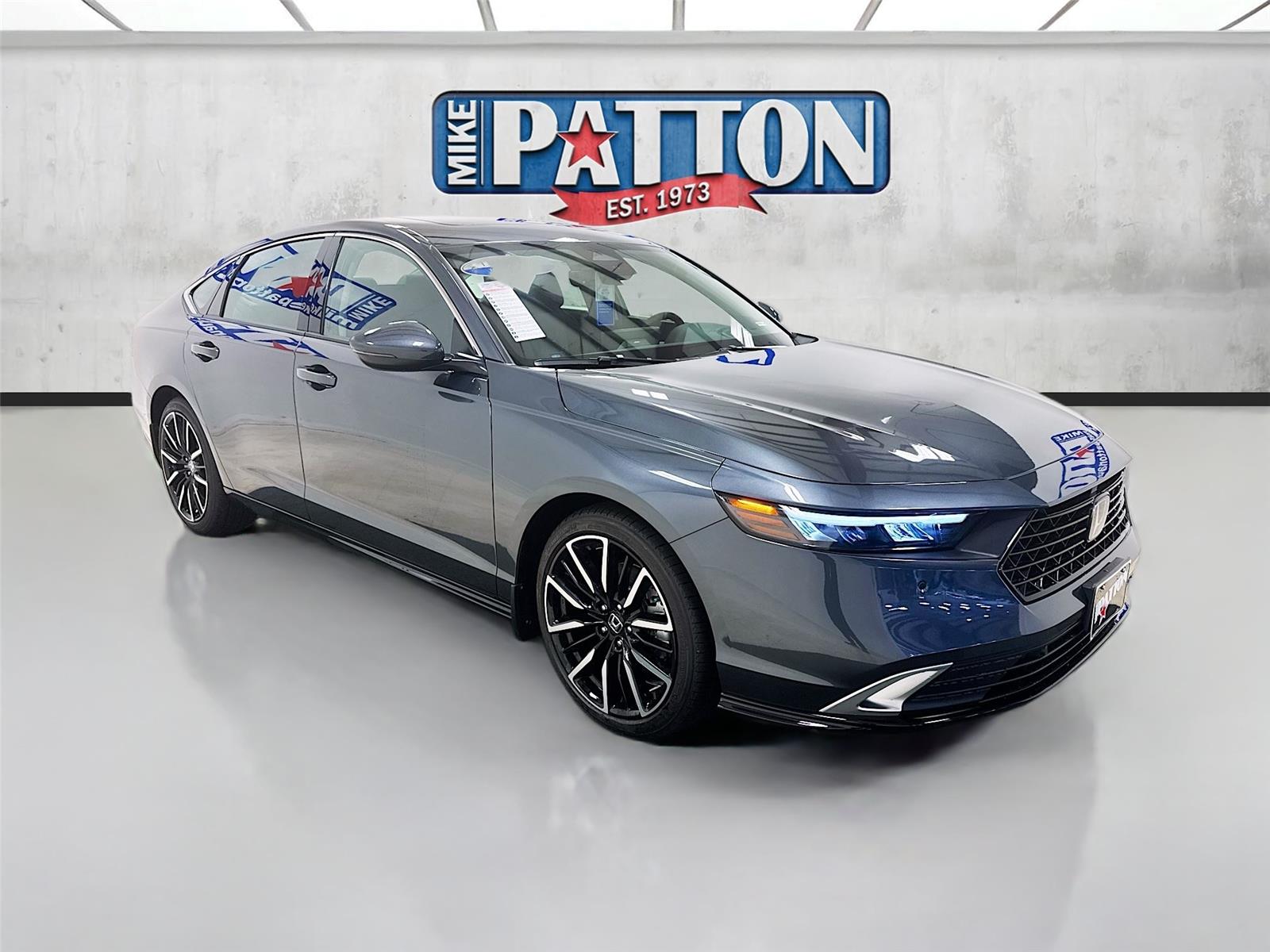 2025 Honda Accord Hybrid Touring FWD