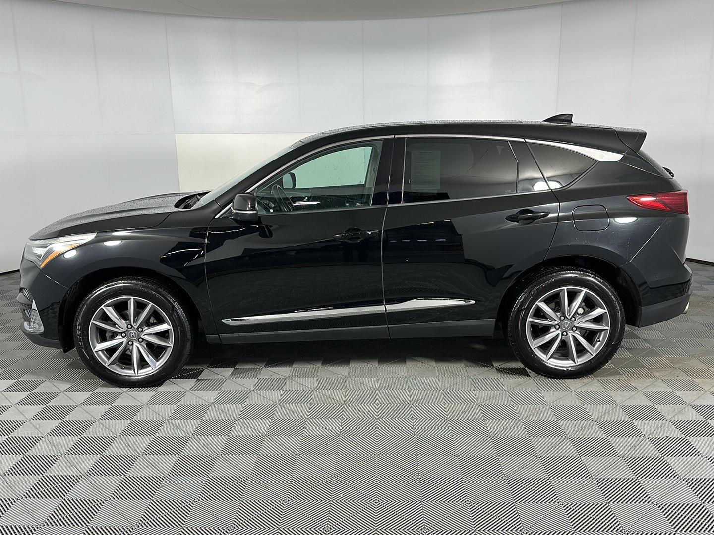 Used 2019 Majestic Black Pearl Acura SH-AWD w/Tech image 6