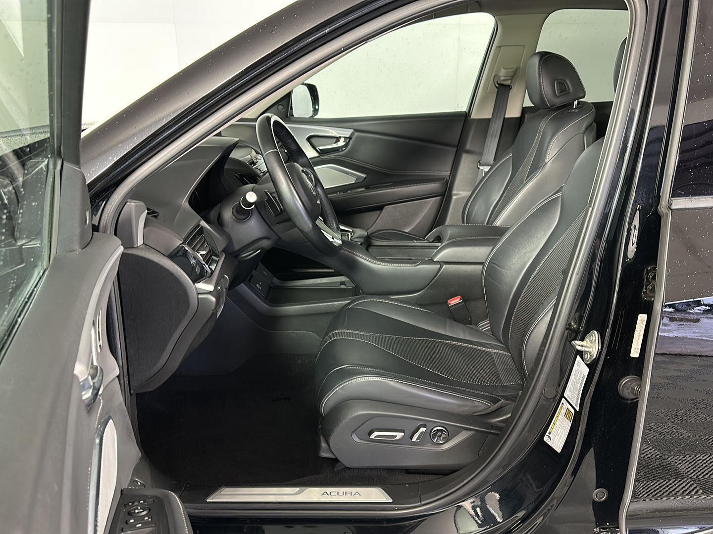 Used 2019 Majestic Black Pearl Acura SH-AWD w/Tech image 8