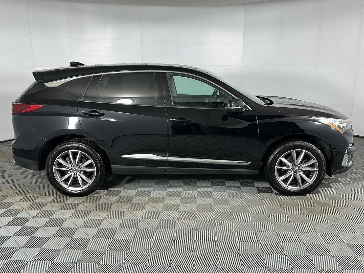 Used 2019 Majestic Black Pearl Acura SH-AWD w/Tech image 29