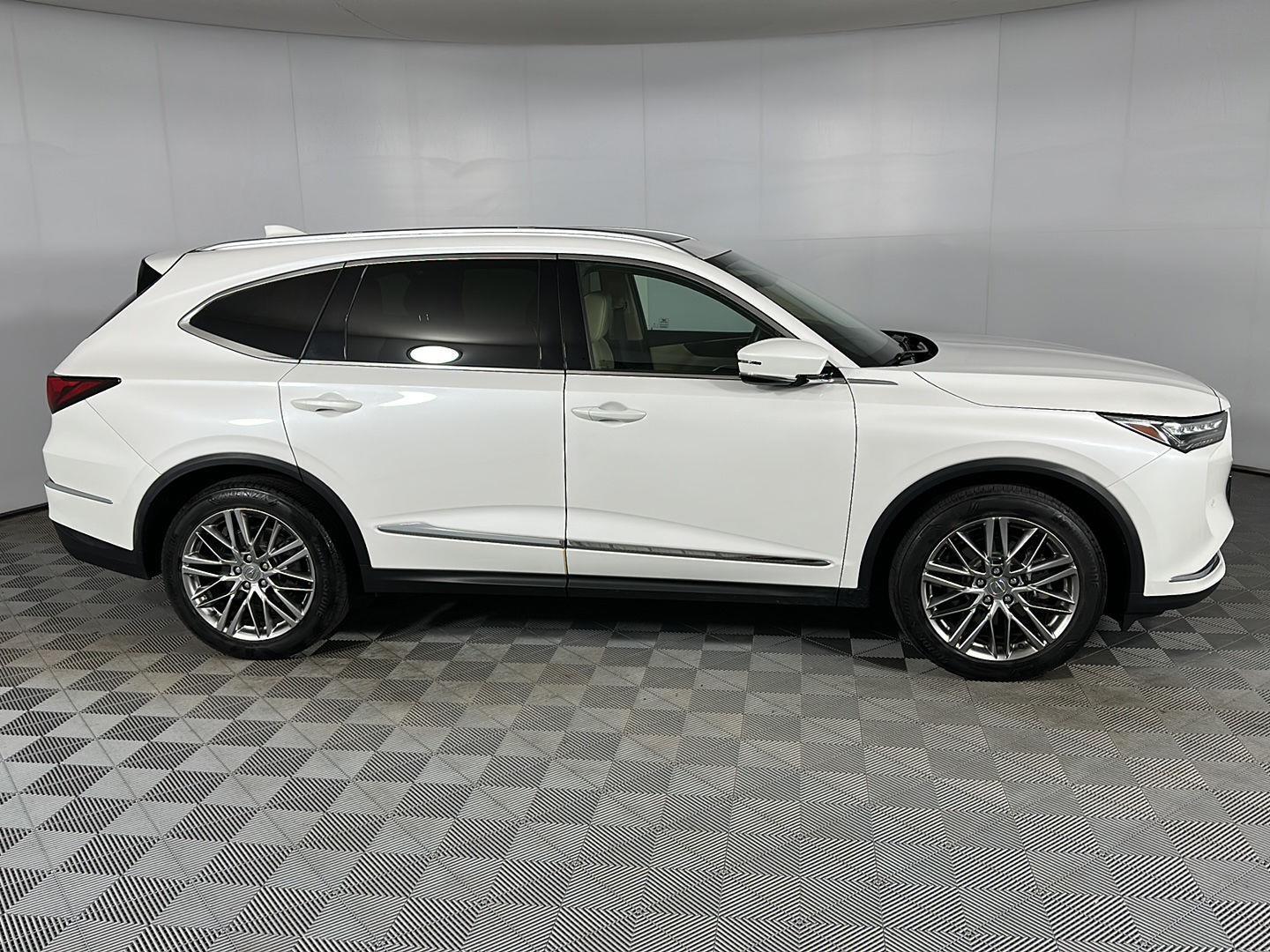 Certified Used 2023 Platinum White Pearl Acura SH-AWD w/Advance image 31