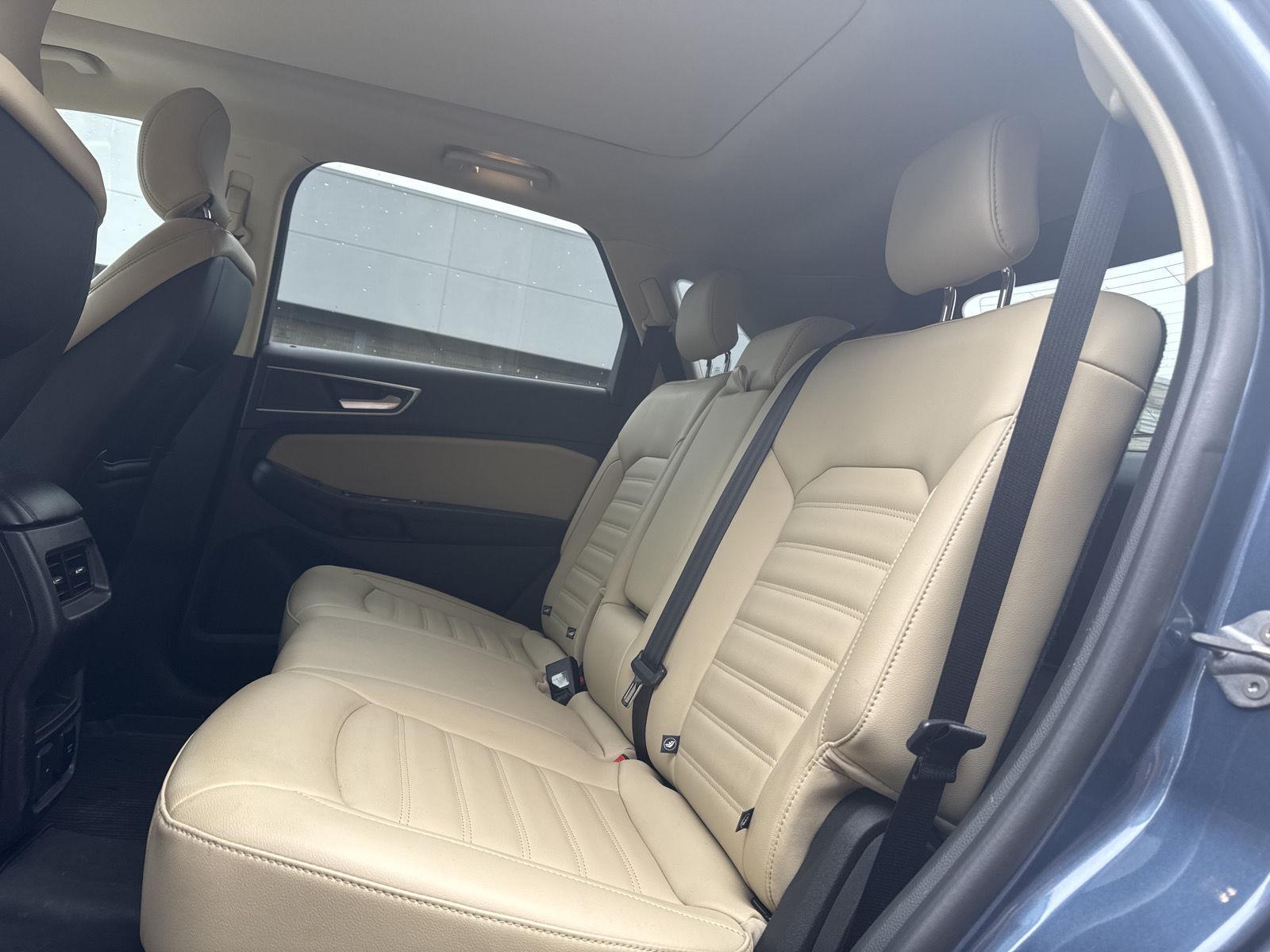 Used 2019 Blue Ford SEL image 8