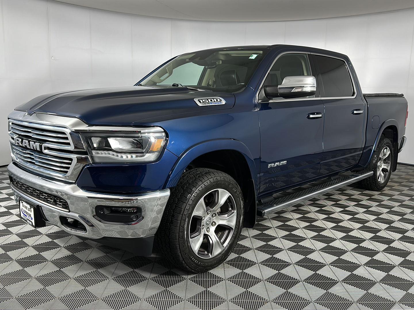 Used 2021 Patriot Blue Pearlcoat Ram Laramie image 3