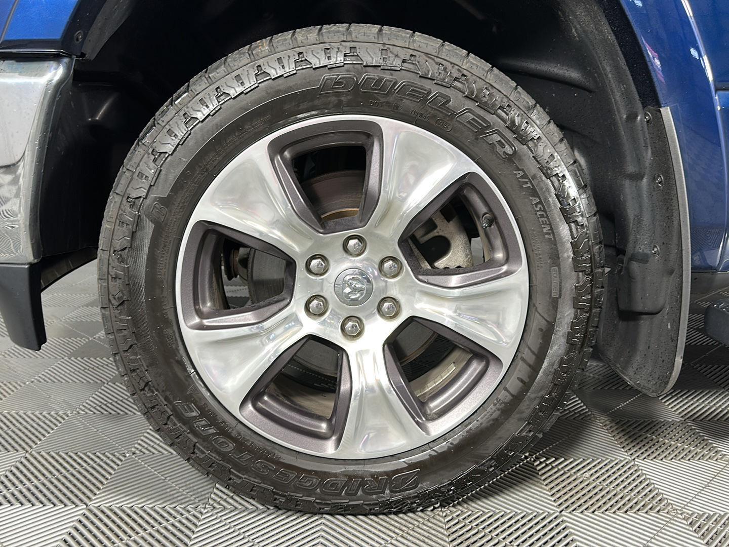 Used 2021 Patriot Blue Pearlcoat Ram Laramie image 6
