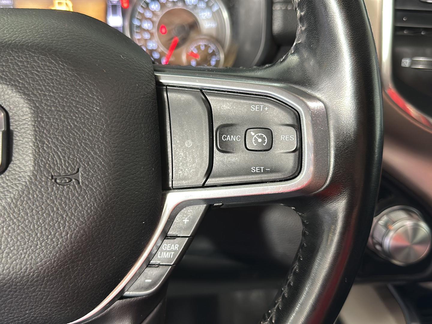 Used 2021 Patriot Blue Pearlcoat Ram Laramie image 12