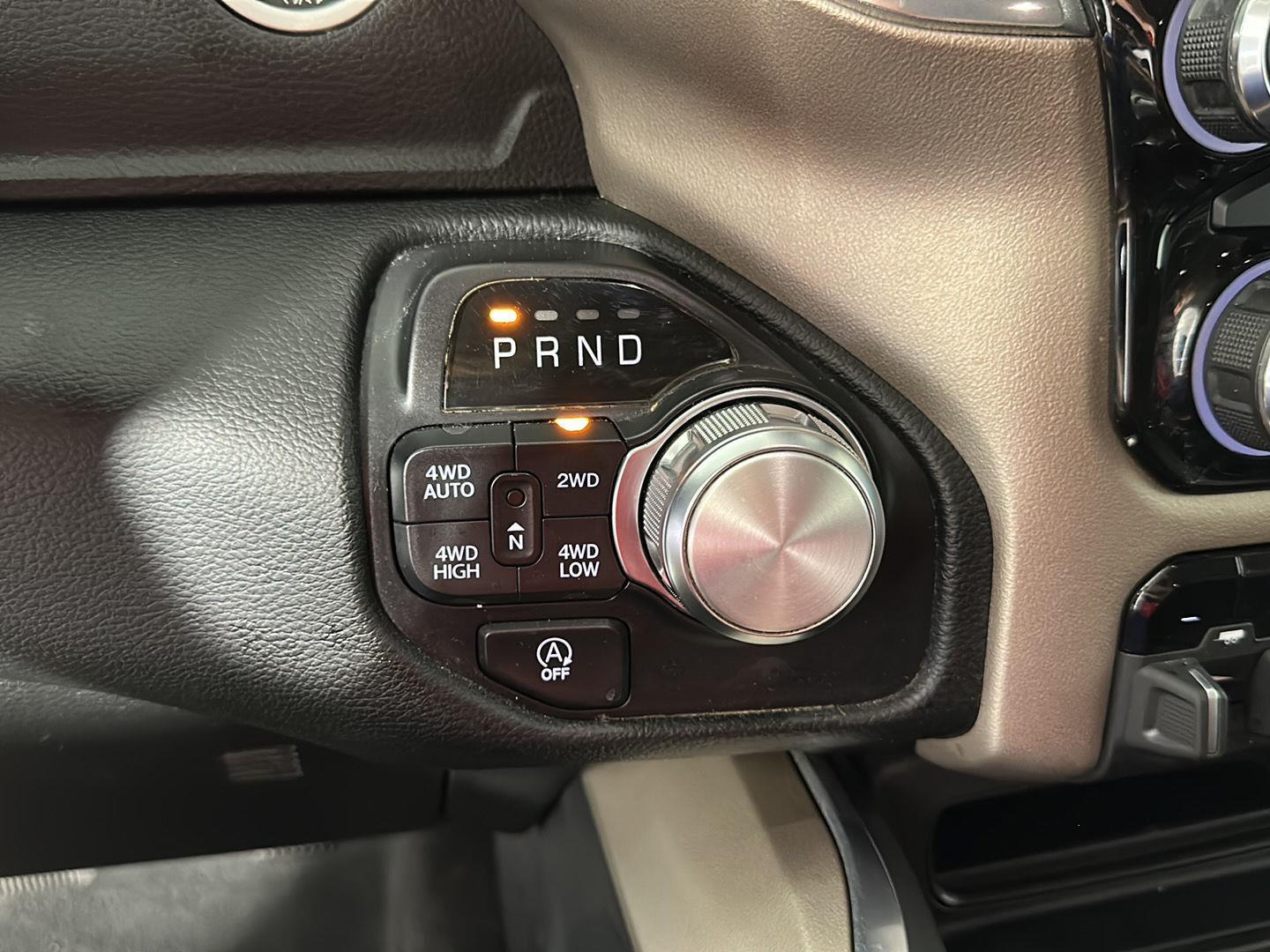 Used 2021 Patriot Blue Pearlcoat Ram Laramie image 21
