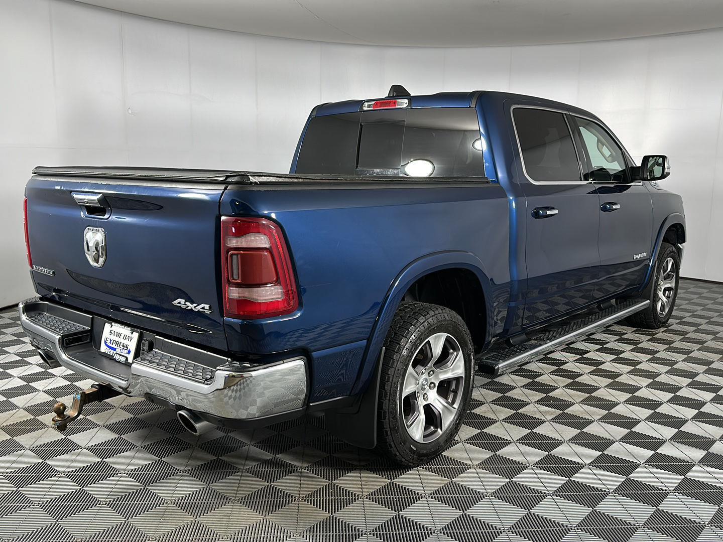 Used 2021 Patriot Blue Pearlcoat Ram Laramie image 29