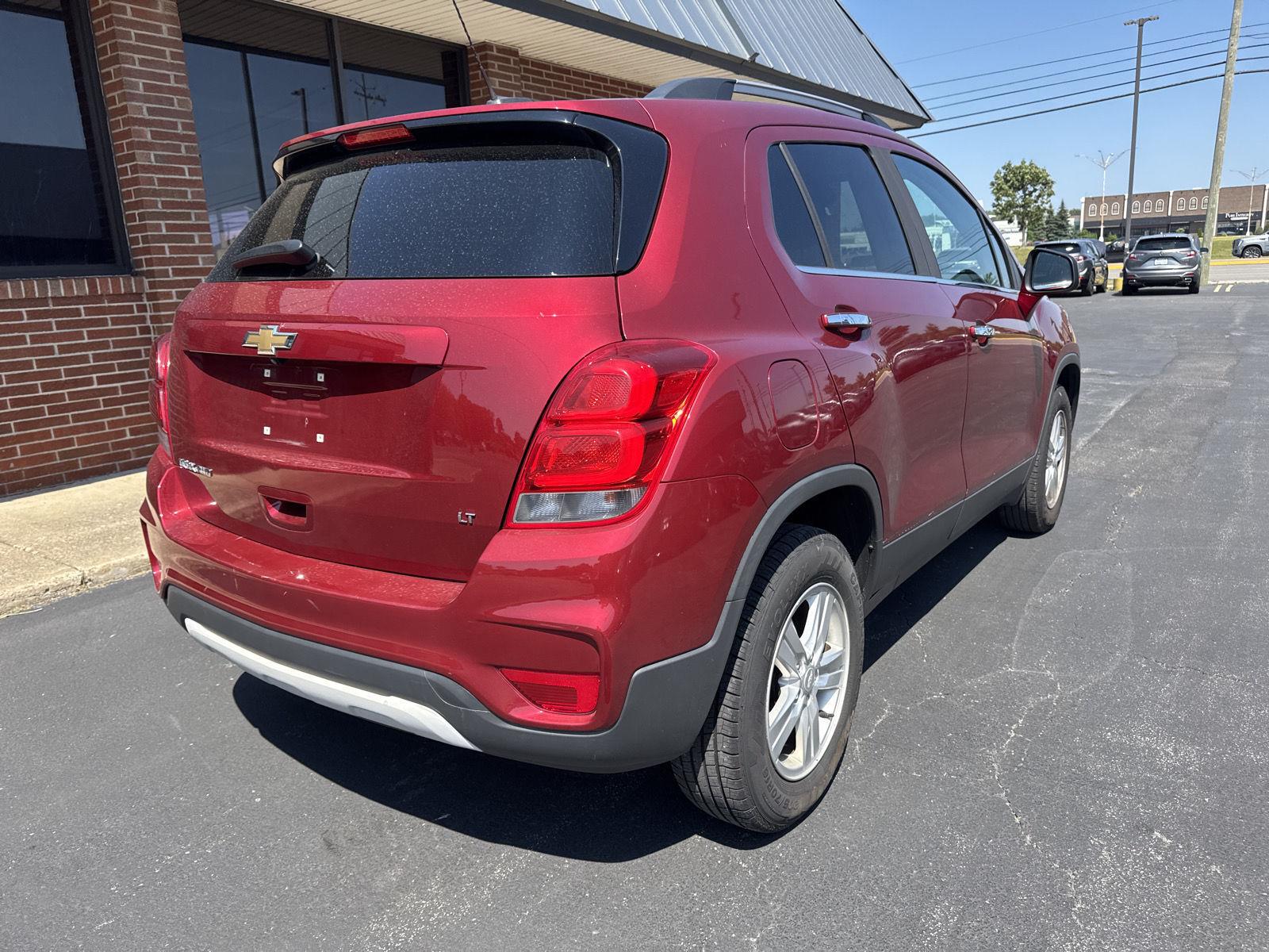 Used 2018 Cajun Red Tintcoat Chevrolet LT image 6