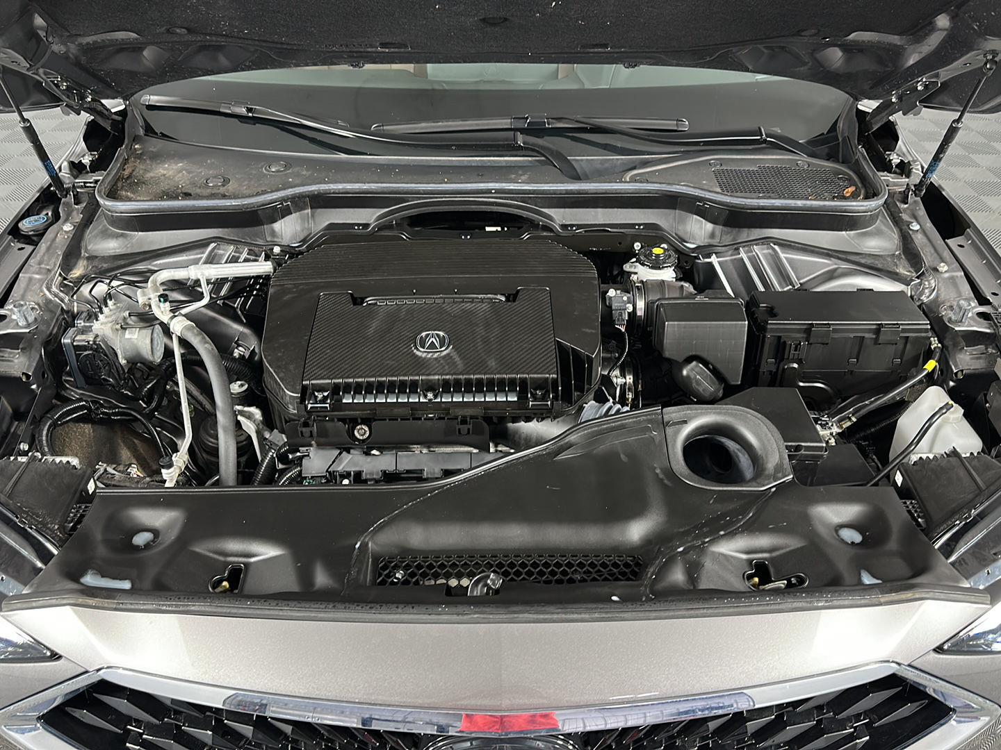 Used 2024 Liquid Carbon Metallic Acura SH-AWD w/Tech image 2