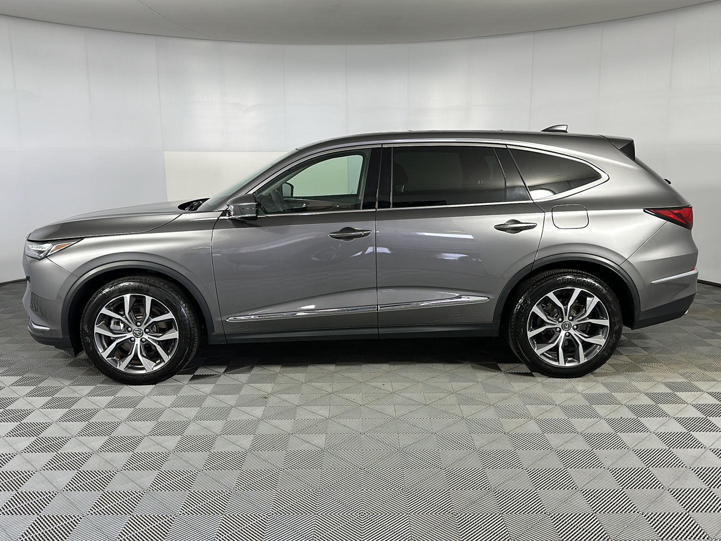 Used 2024 Liquid Carbon Metallic Acura SH-AWD w/Tech image 5