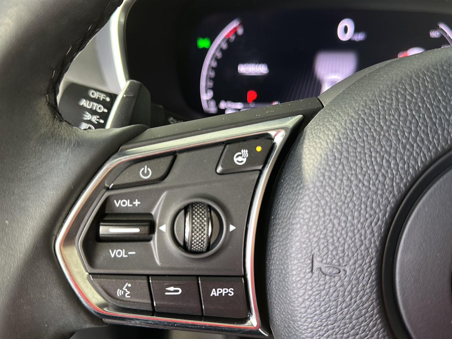 Used 2024 Liquid Carbon Metallic Acura SH-AWD w/Tech image 14