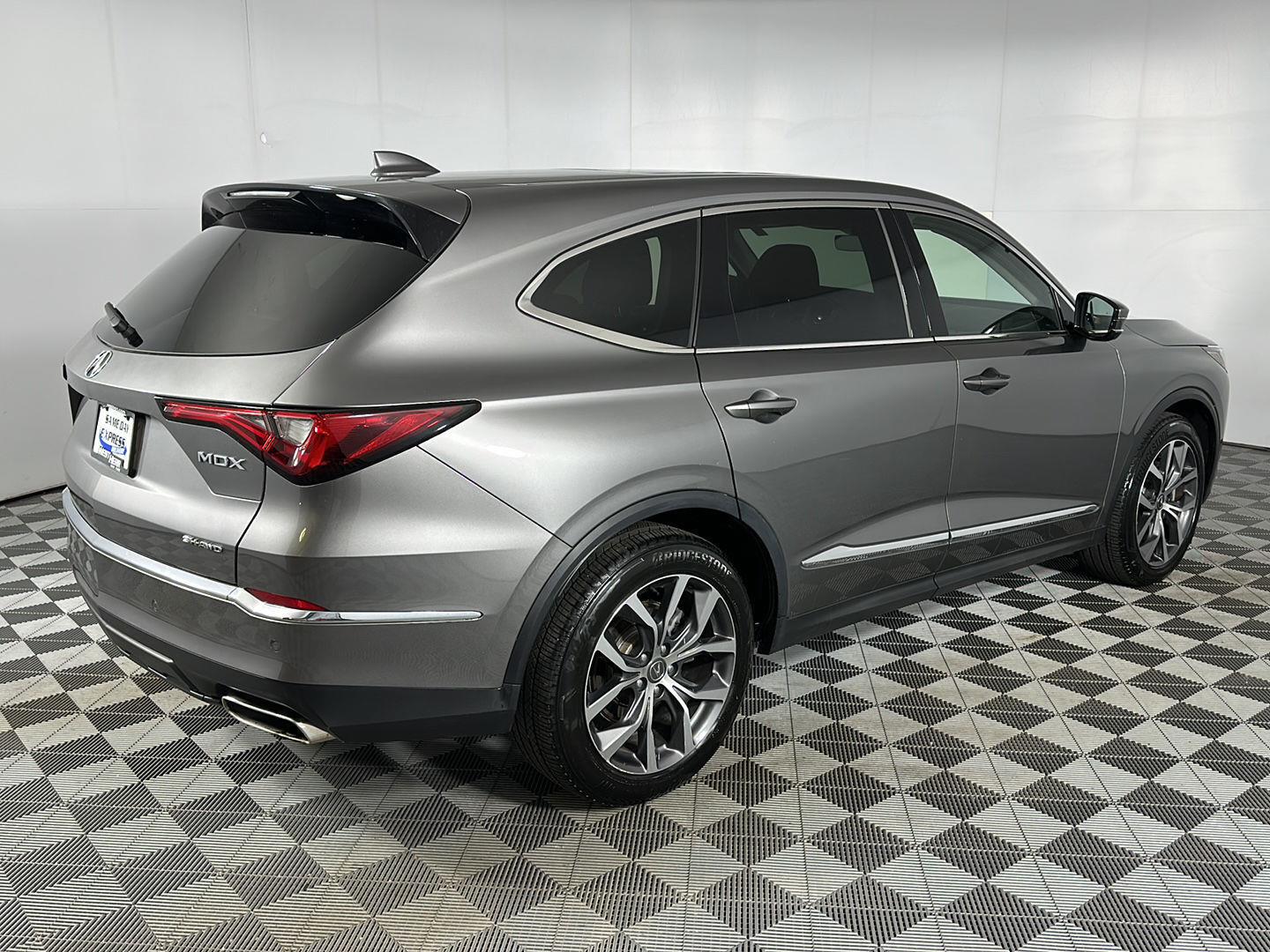 Used 2024 Liquid Carbon Metallic Acura SH-AWD w/Tech image 29