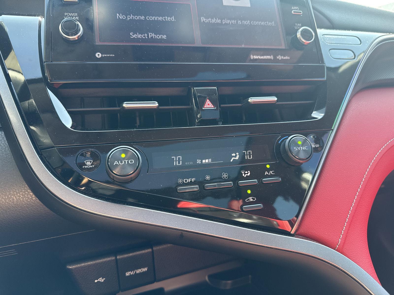 Used 2022 Wind Chill Pearl Toyota XSE image 19