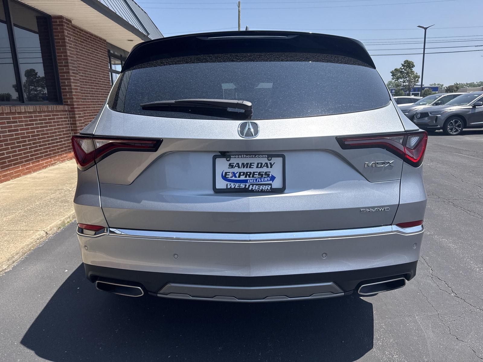 Used 2026 Solar Silver Metallic Acura SH-AWD w/Tech image 5